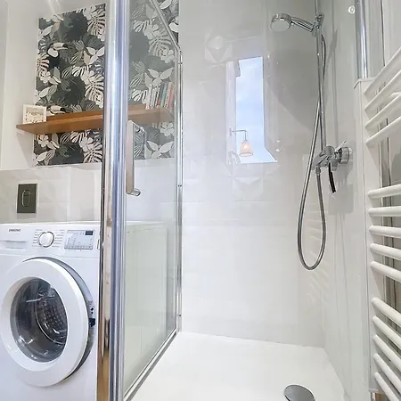 Very Floor Studio With Terrace 17th Appartement Paris
